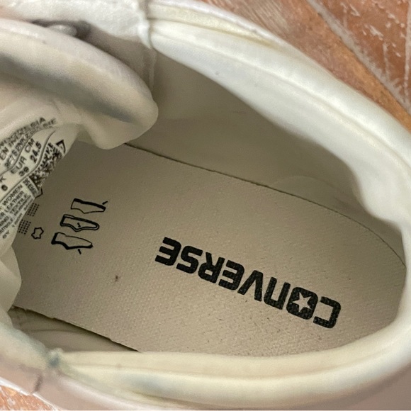 White leather high top converse sneakers in great condition! - Picture 8 of 8